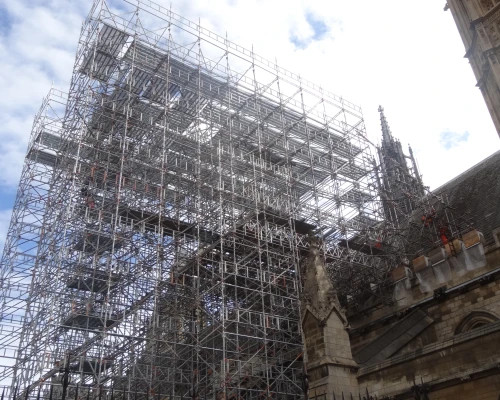 Scaffolding_at_the_Palace_of_Westminster