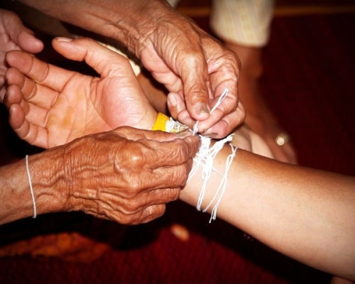 hand-hold-care-health-medical-a7bb92