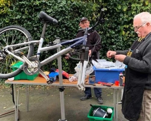 repair-cafe-2023-01-16-at-14.11.48-650x455-1