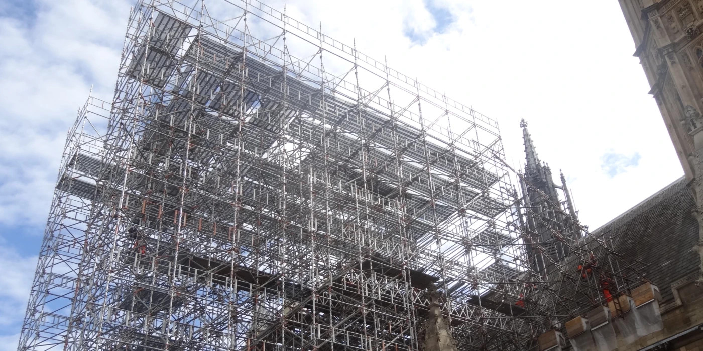 Scaffolding_at_the_Palace_of_Westminster