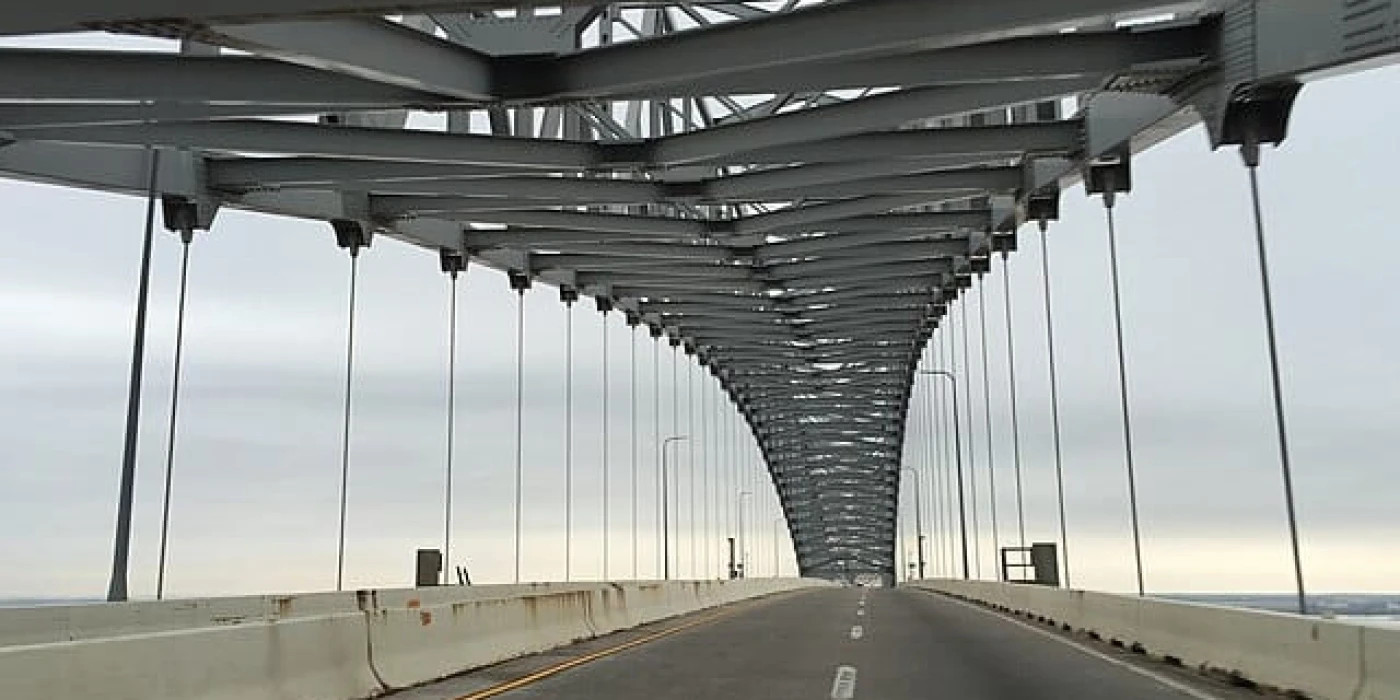 2016-05-11_13_13_14_View_northeast_along_the_outer_loop_of_the_Baltimore_Beltway_Interstate_695_as_it_crosses_the_Francis_Scott_Key_Bridge_over_the_Patapsco_River_in_Baltimore_City_Maryland