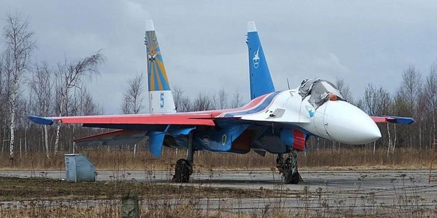640px-Sukhoi_Su-35_Russia_-_Air_Force_AN1204128