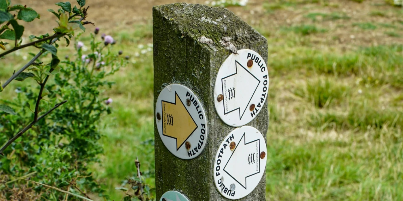 tom-wheatley-CYyVIx3Y648-unsplash