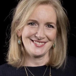 JENNIFER NADEL BIOG PHOTO 